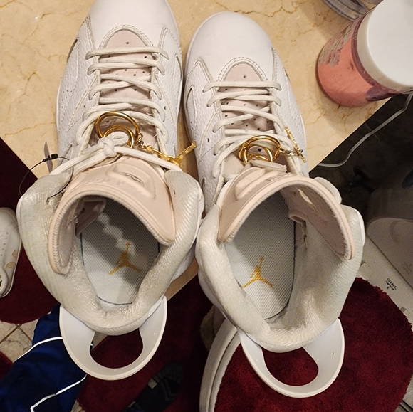 Air Jordan Woman 6 Retro Hoops - Picture 4 of 9